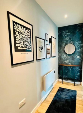 Beautifully presented one bedroom apt close to Old Trafford Stadium